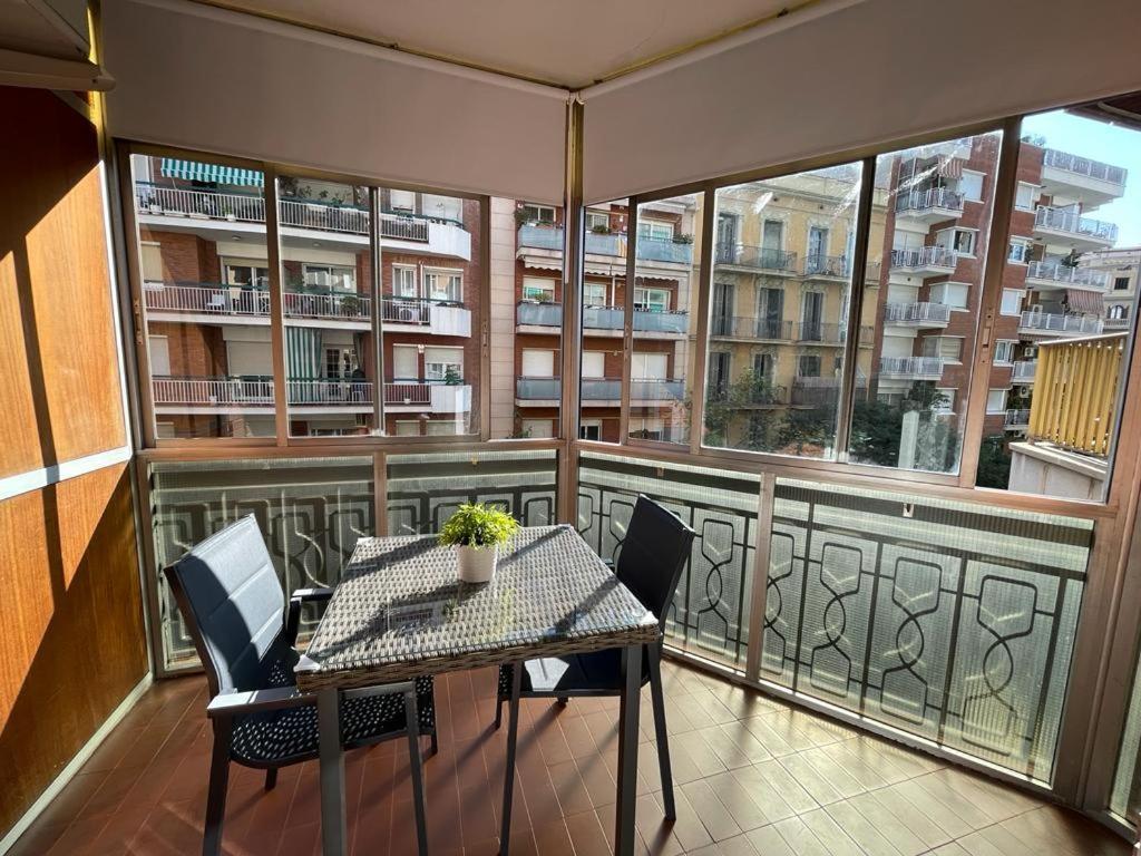 Rooms Viladomat Barcelona Exteriör bild