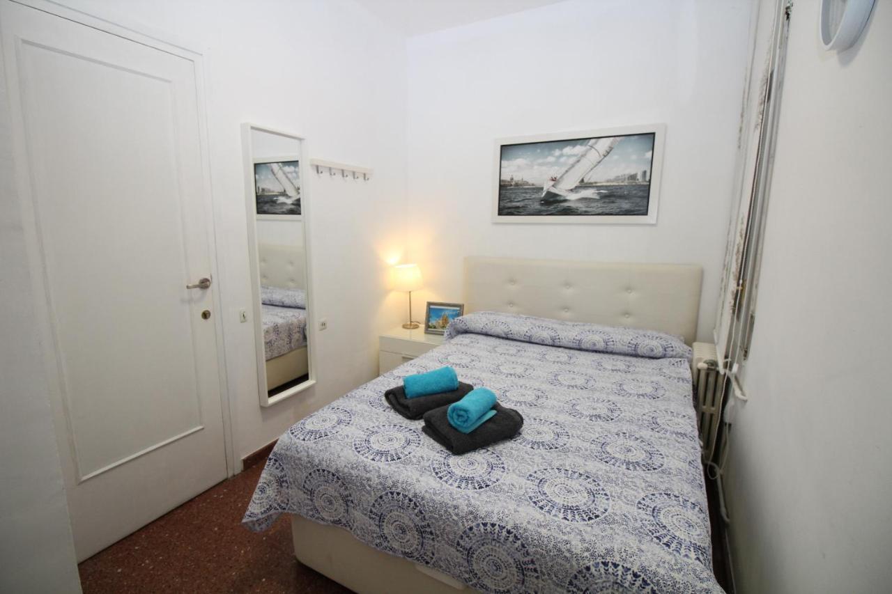 Rooms Viladomat Barcelona Exteriör bild