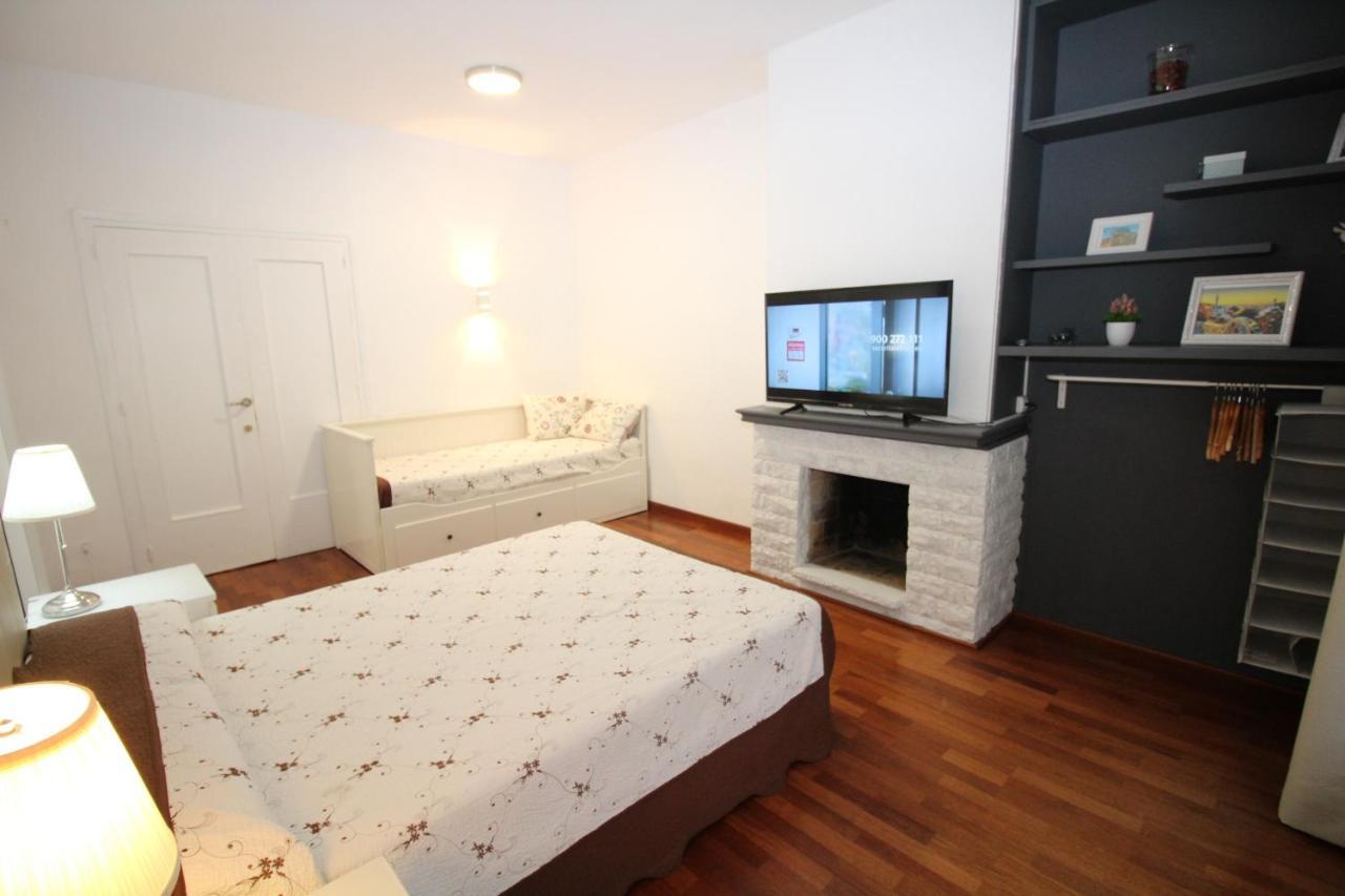 Rooms Viladomat Barcelona Exteriör bild